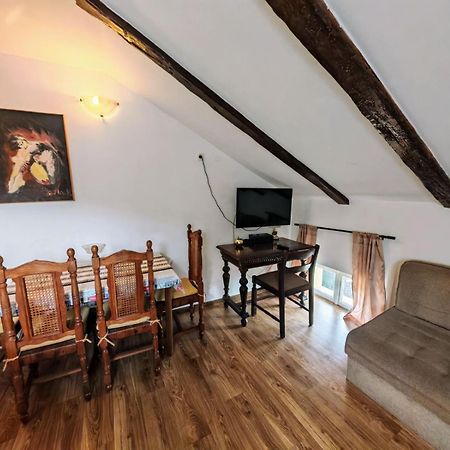 Apartment Damir Опатия Екстериор снимка